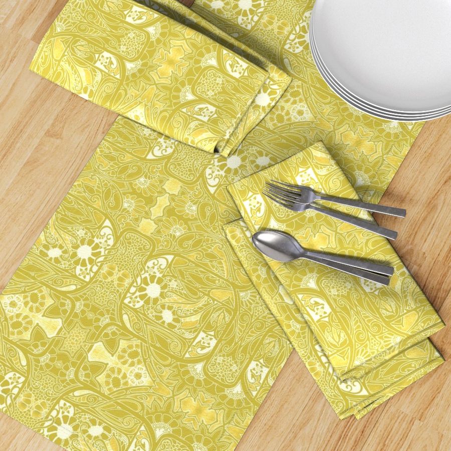 HOME_GOOD_TABLE_RUNNER