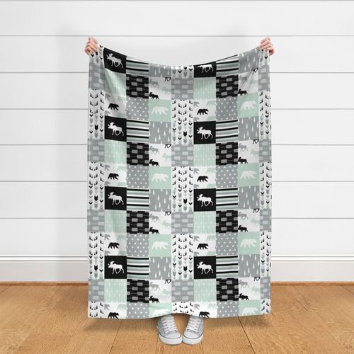 HOME_GOOD_THROW_BLANKET