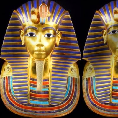 1 ancient egypt egyptian king tut Tutankhamun pharaoh gold mummy death masks funerary funeral cobra snakes crown Uraeus Wadjet vulture Nekhbet serpent