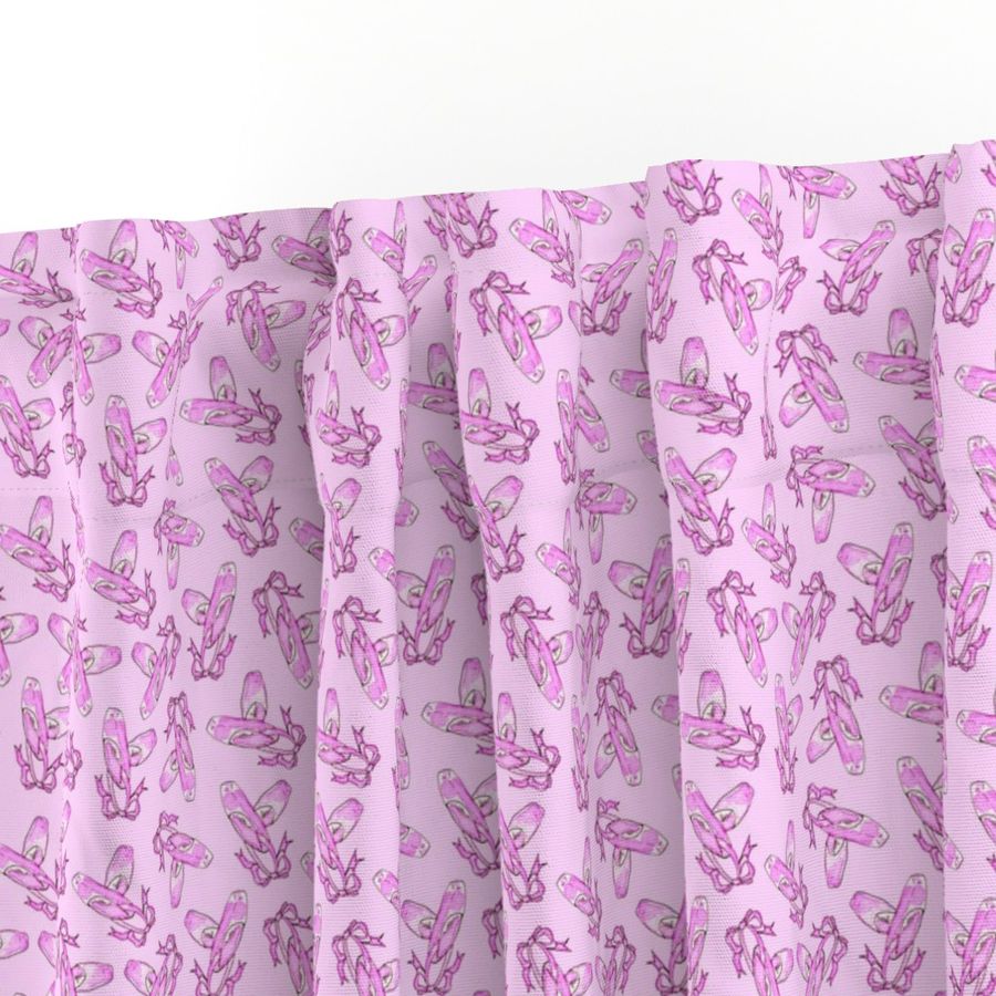 HOME_GOOD_CURTAIN_PANEL