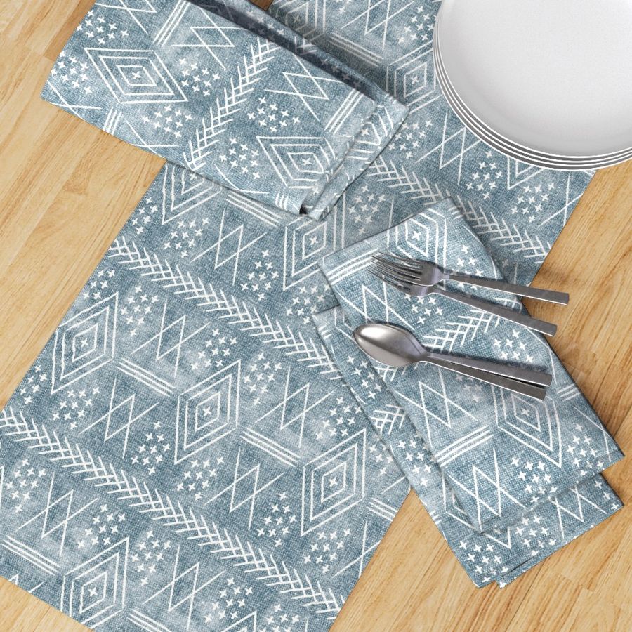 HOME_GOOD_TABLE_RUNNER