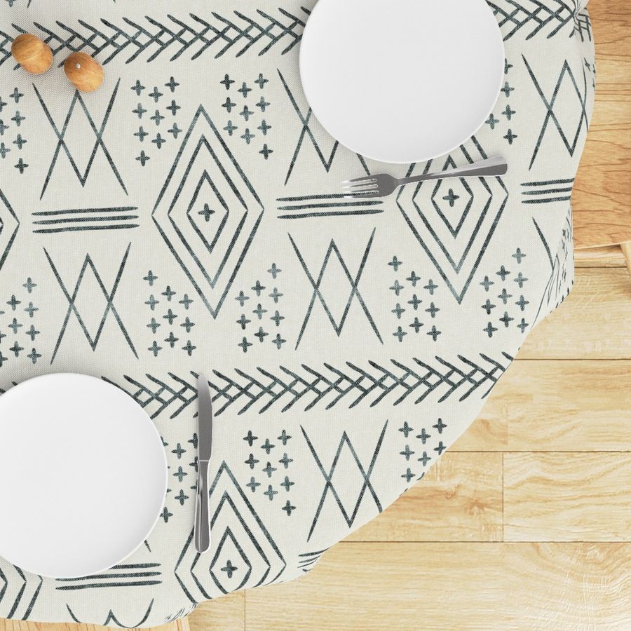 HOME_GOOD_ROUND_TABLE_CLOTH