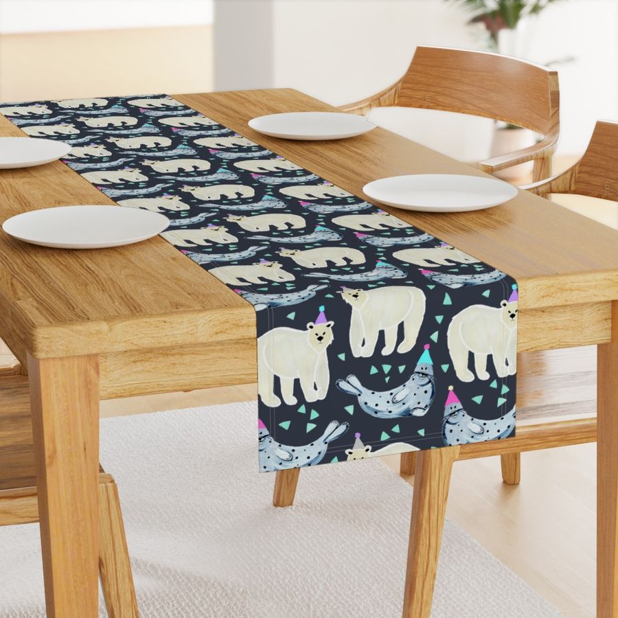 HOME_GOOD_TABLE_RUNNER