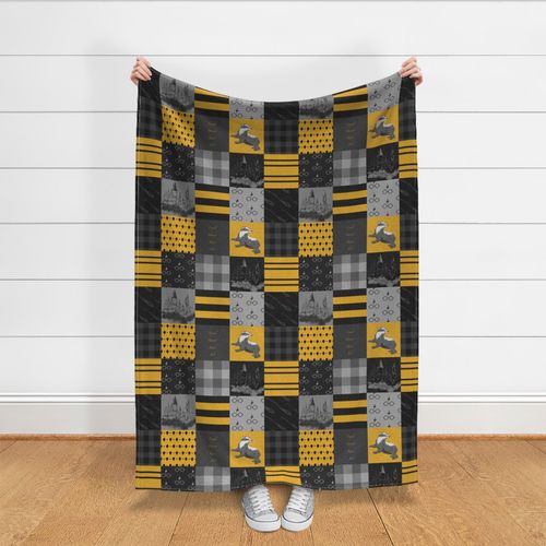 HOME_GOOD_THROW_BLANKET