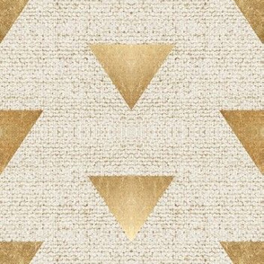 EARTHEN TRIANGLE GOLD