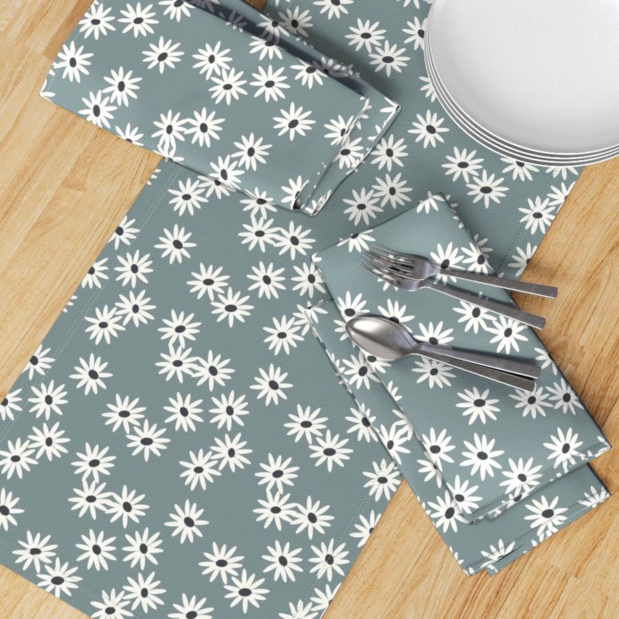 HOME_GOOD_TABLE_RUNNER