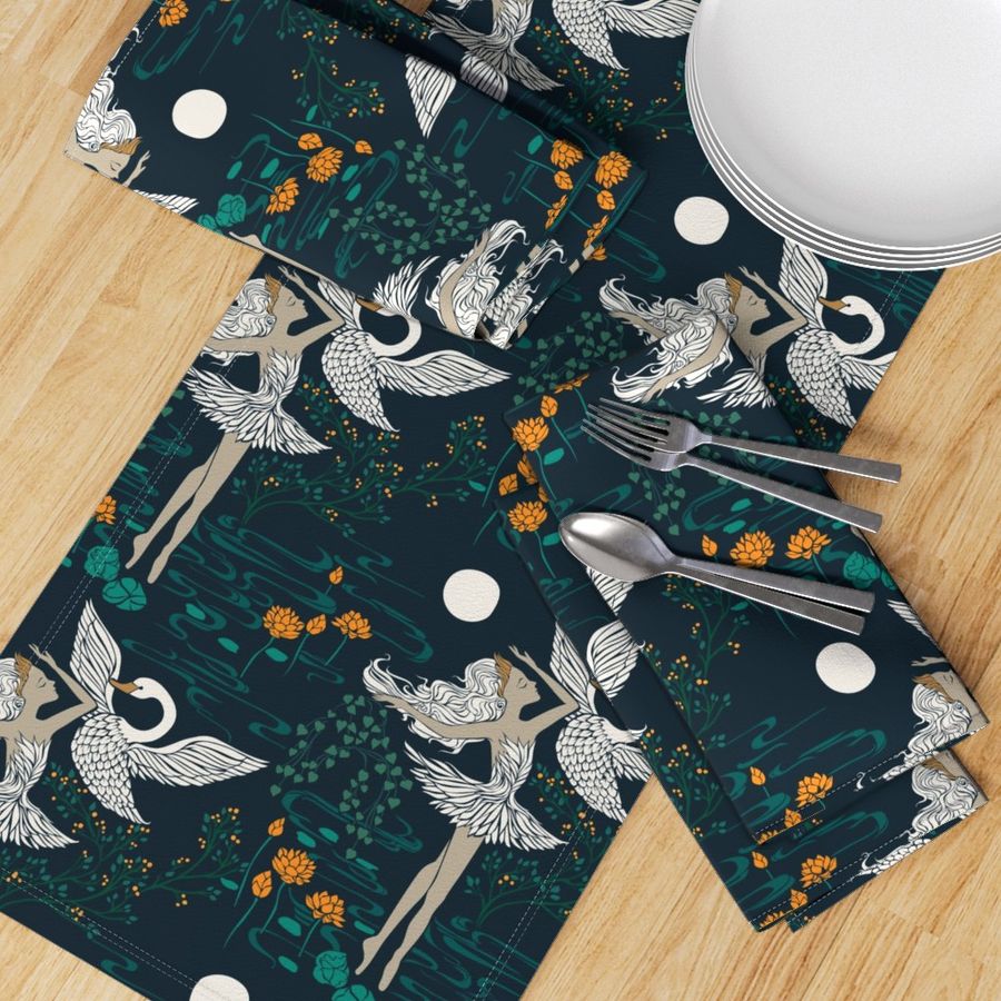 HOME_GOOD_TABLE_RUNNER