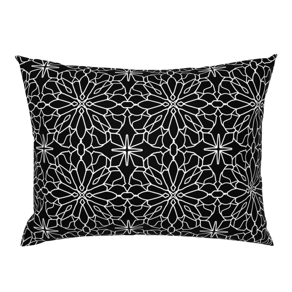 Geometric lace - black and white