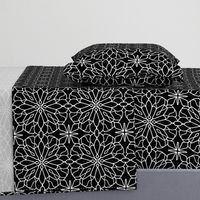 Geometric lace - black and white