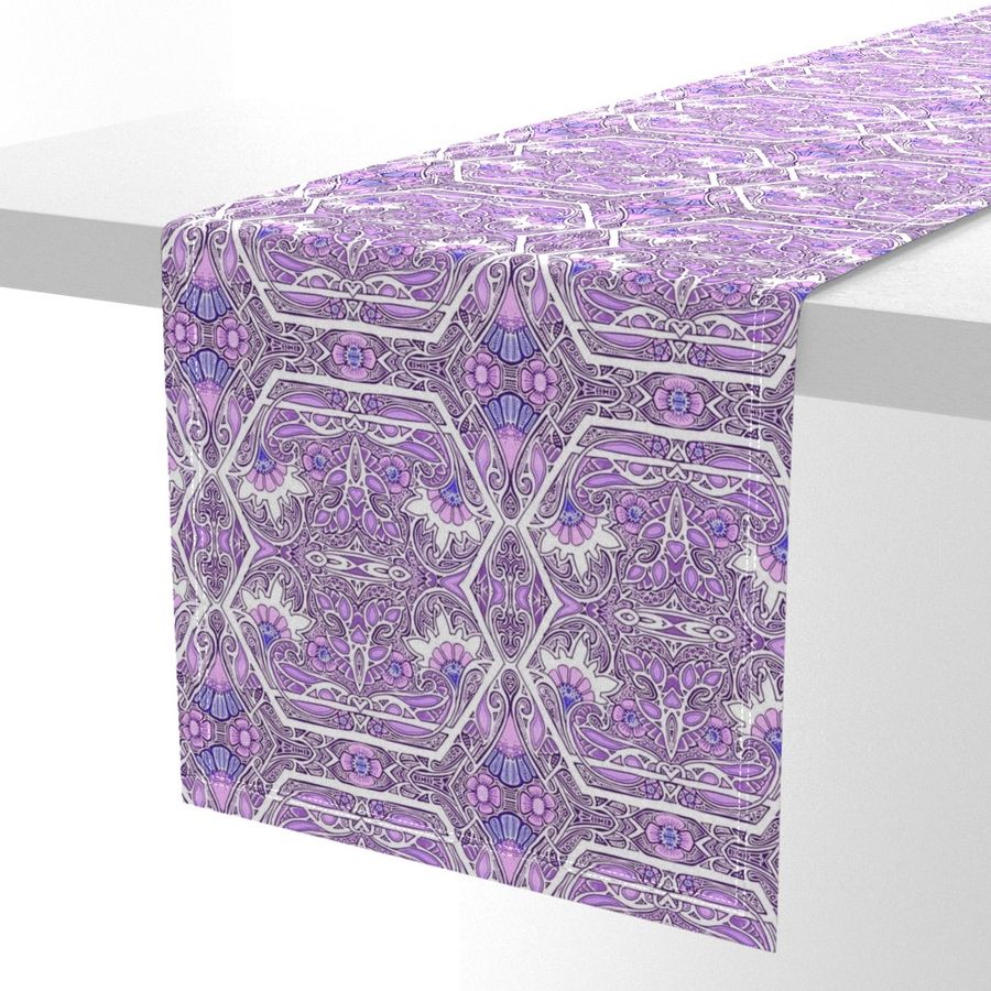 HOME_GOOD_TABLE_RUNNER