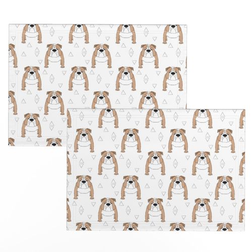 english bulldogs-with-triangles-on-white