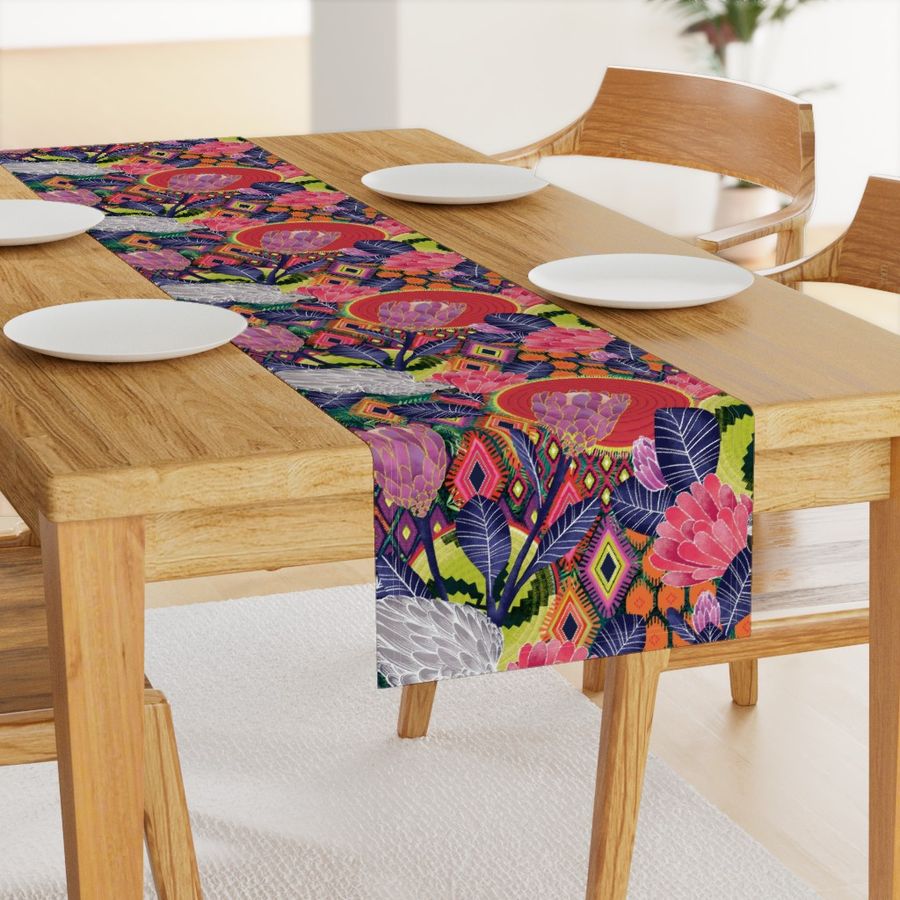 HOME_GOOD_TABLE_RUNNER