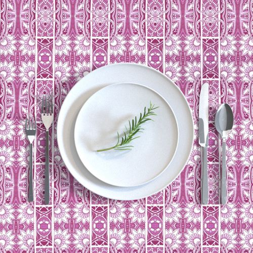 HOME_GOOD_RECTANGULAR_TABLE_CLOTH