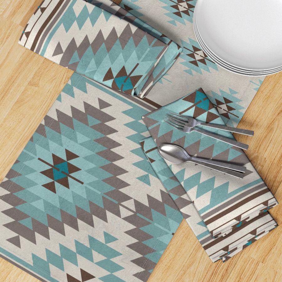 HOME_GOOD_TABLE_RUNNER