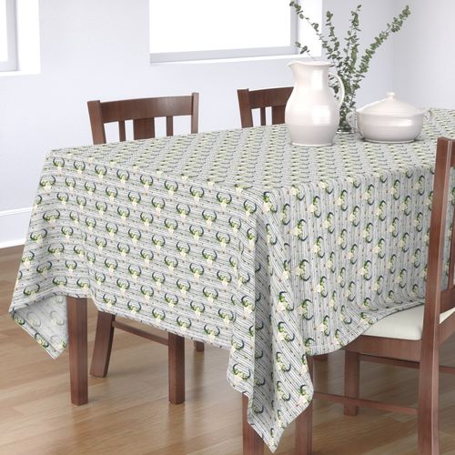 HOME_GOOD_RECTANGULAR_TABLE_CLOTH