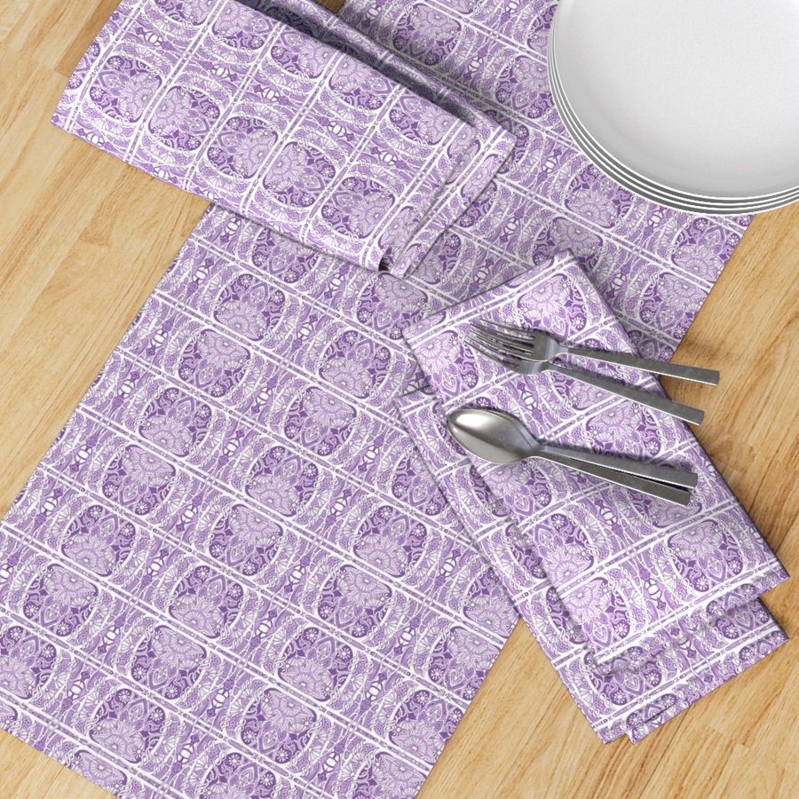 HOME_GOOD_TABLE_RUNNER