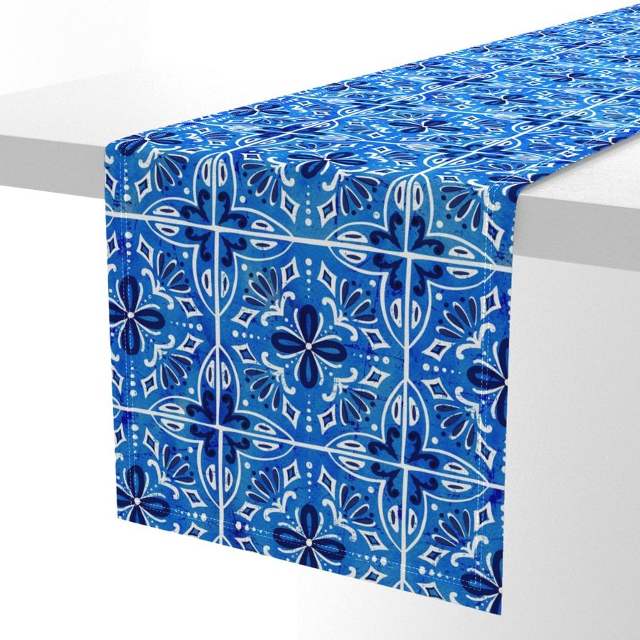 HOME_GOOD_TABLE_RUNNER