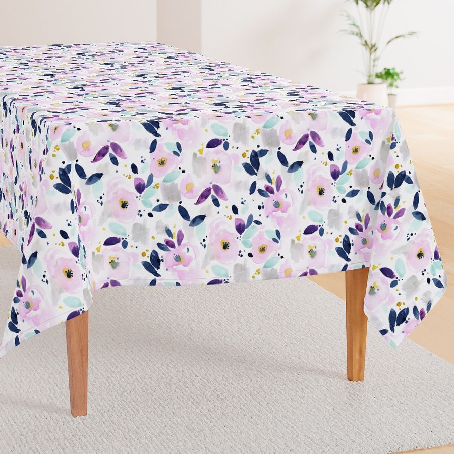 HOME_GOOD_RECTANGULAR_TABLE_CLOTH