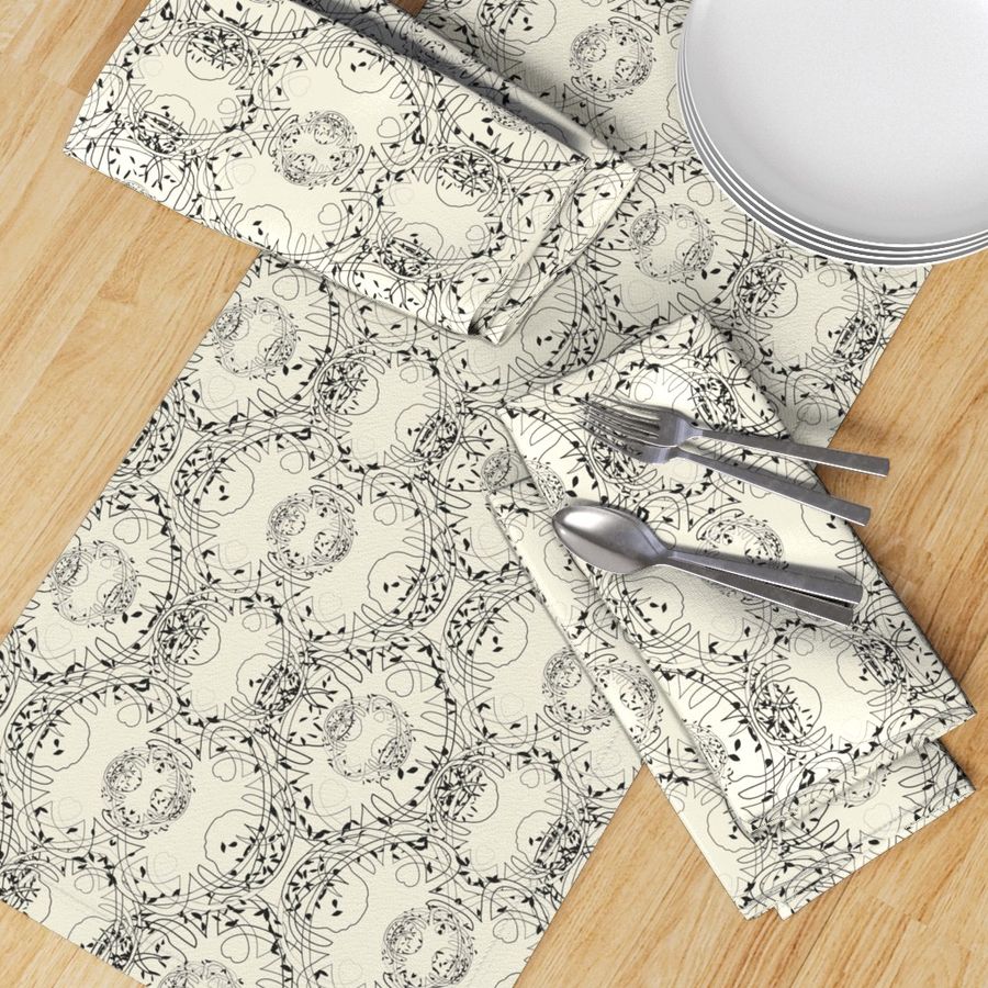 HOME_GOOD_TABLE_RUNNER