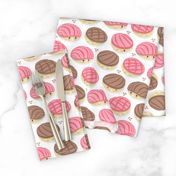 Small scale // Kawaii Mexican conchas // white background pink & brown shells