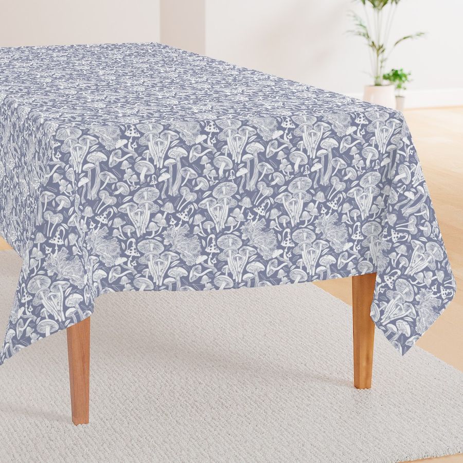 HOME_GOOD_RECTANGULAR_TABLE_CLOTH