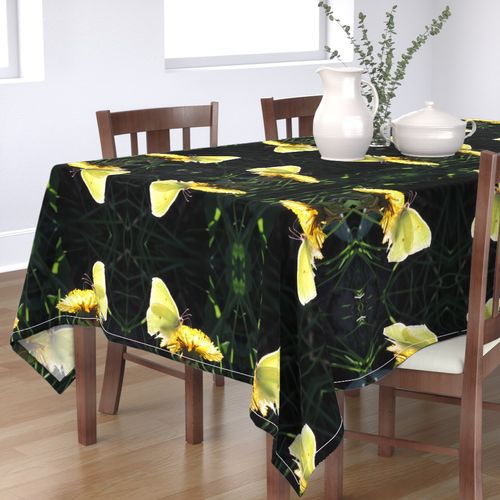 HOME_GOOD_RECTANGULAR_TABLE_CLOTH