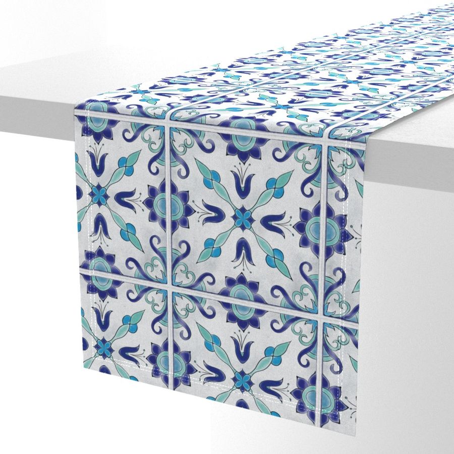 HOME_GOOD_TABLE_RUNNER