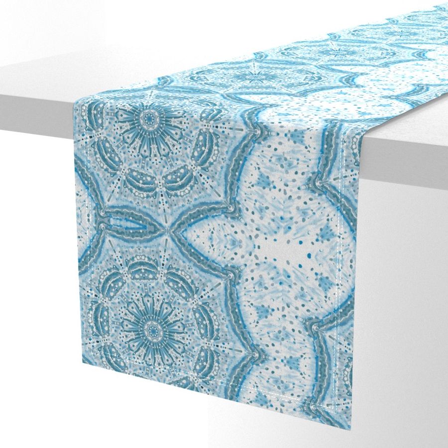 HOME_GOOD_TABLE_RUNNER