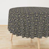 Houndstooth Tapestry Garden