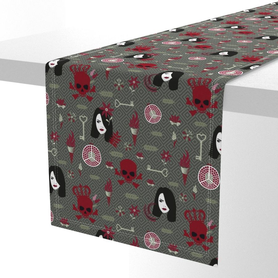 HOME_GOOD_TABLE_RUNNER