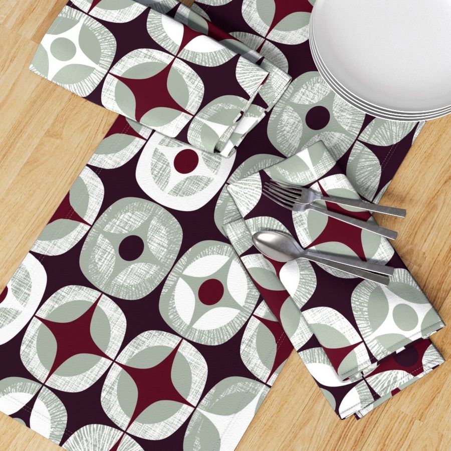 HOME_GOOD_TABLE_RUNNER