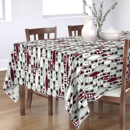 HOME_GOOD_RECTANGULAR_TABLE_CLOTH