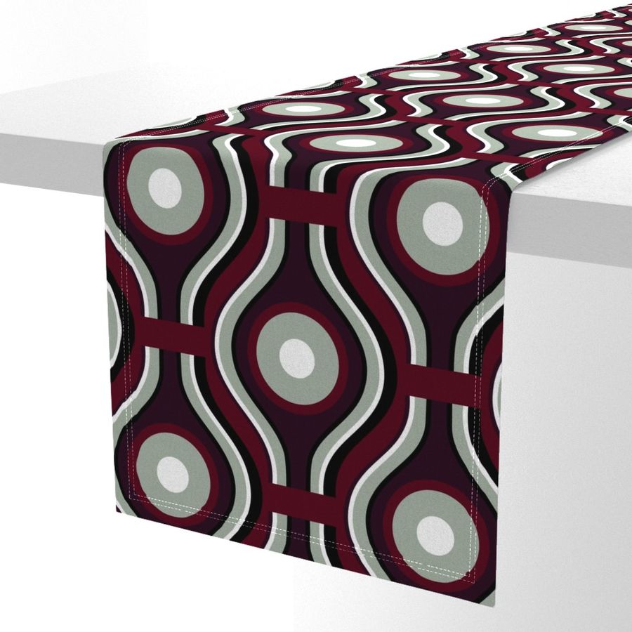 HOME_GOOD_TABLE_RUNNER