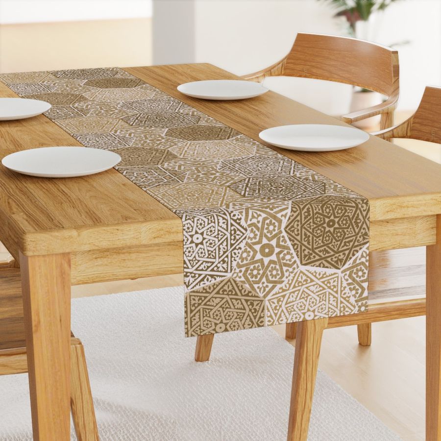 HOME_GOOD_TABLE_RUNNER