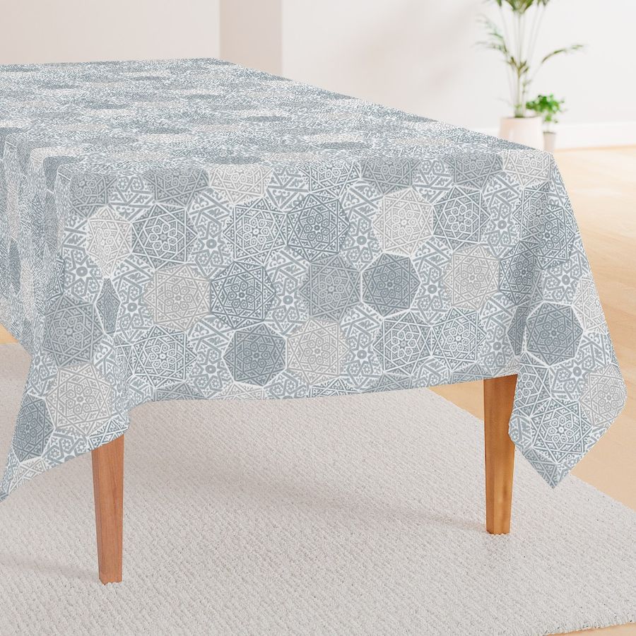 HOME_GOOD_RECTANGULAR_TABLE_CLOTH