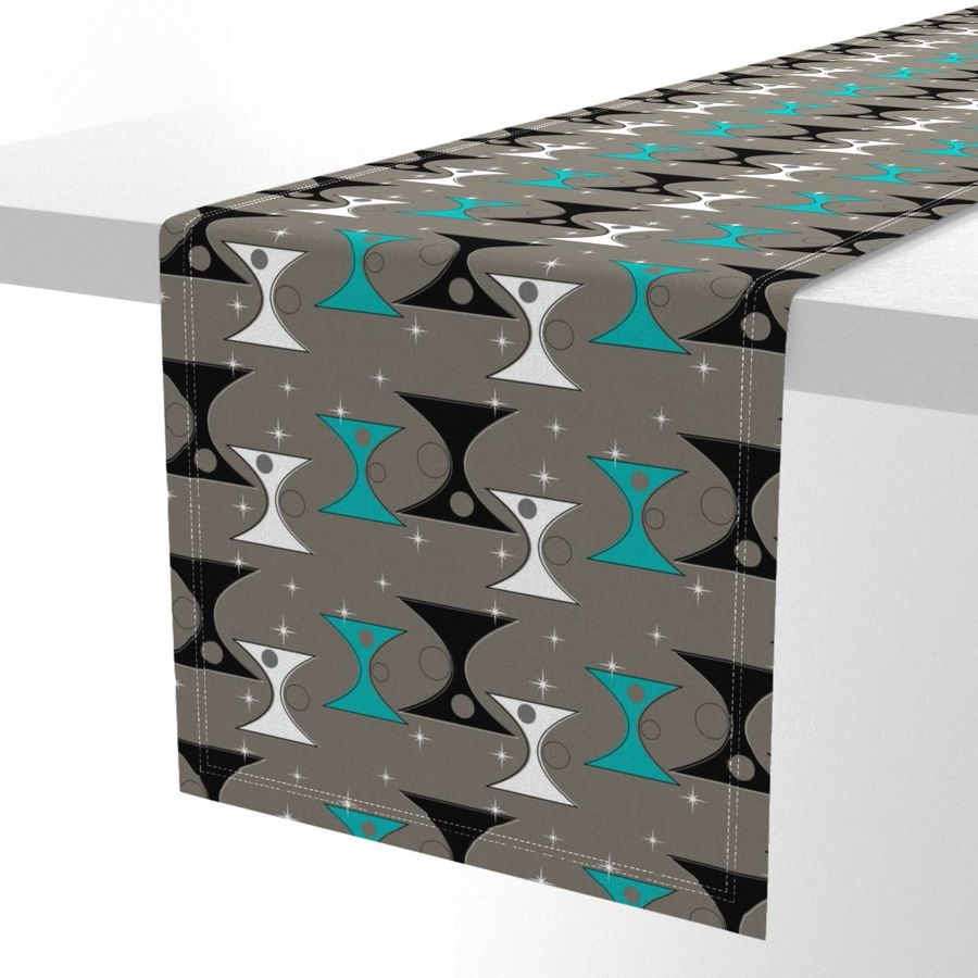 HOME_GOOD_TABLE_RUNNER