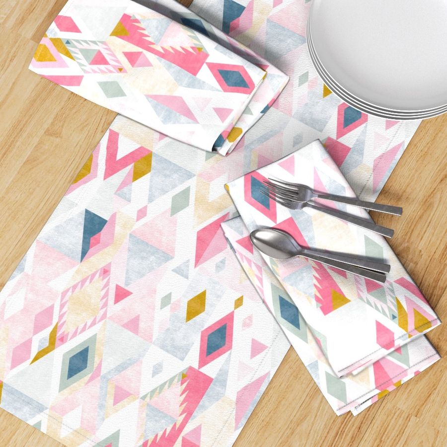 HOME_GOOD_TABLE_RUNNER