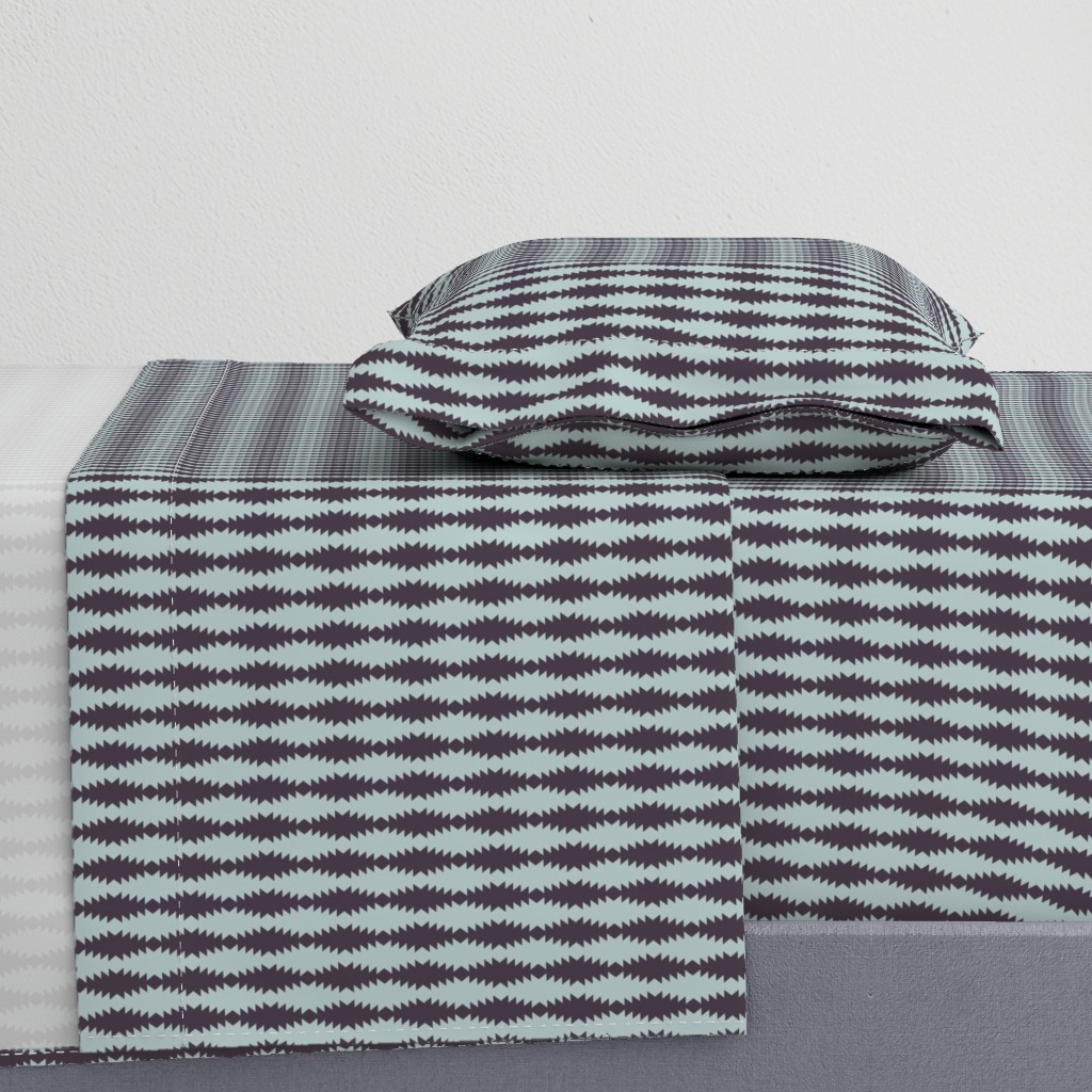 Ziggurat stripes - Charcoal and grey