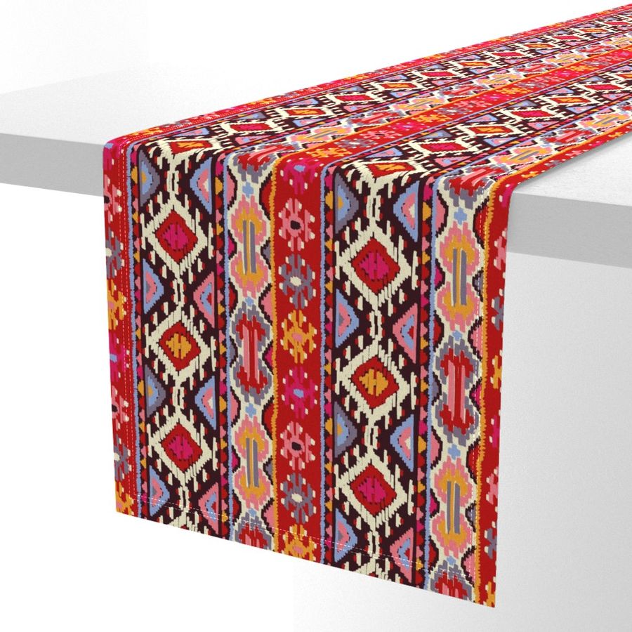 HOME_GOOD_TABLE_RUNNER