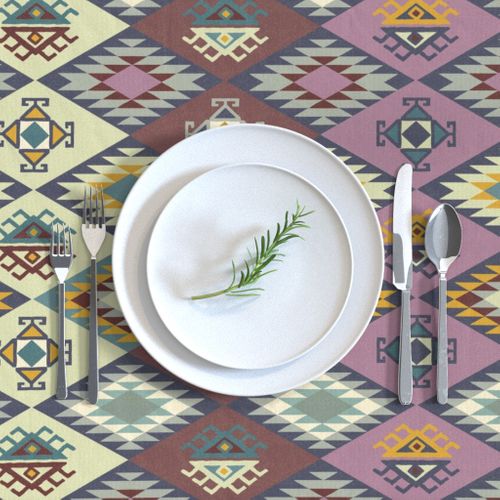 HOME_GOOD_RECTANGULAR_TABLE_CLOTH