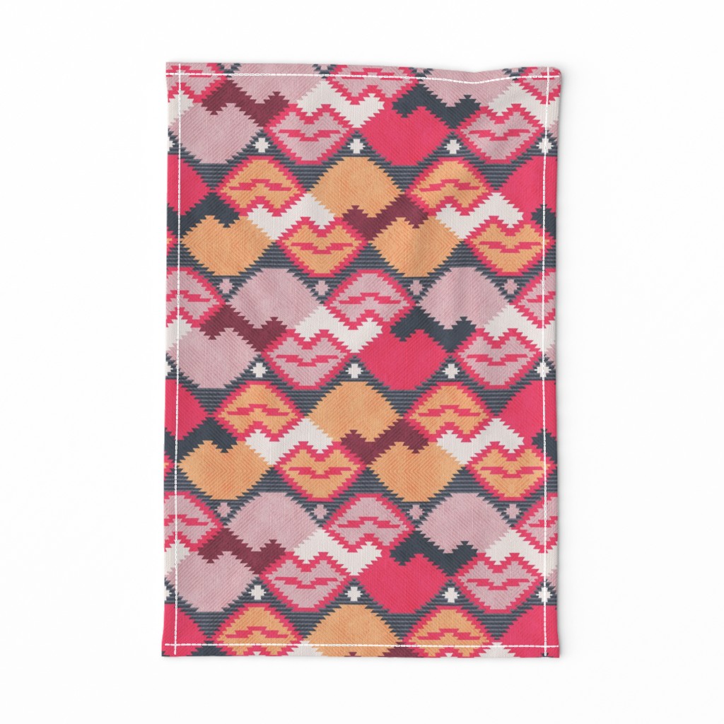 Normal scale // Those lips are "kilim" me // vibrant pink and orange