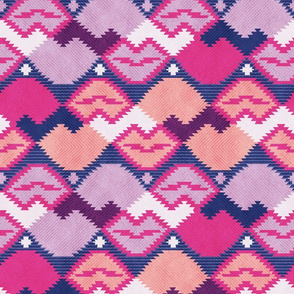 Normal scale // Those lips are "kilim" me // pink & ultra violet