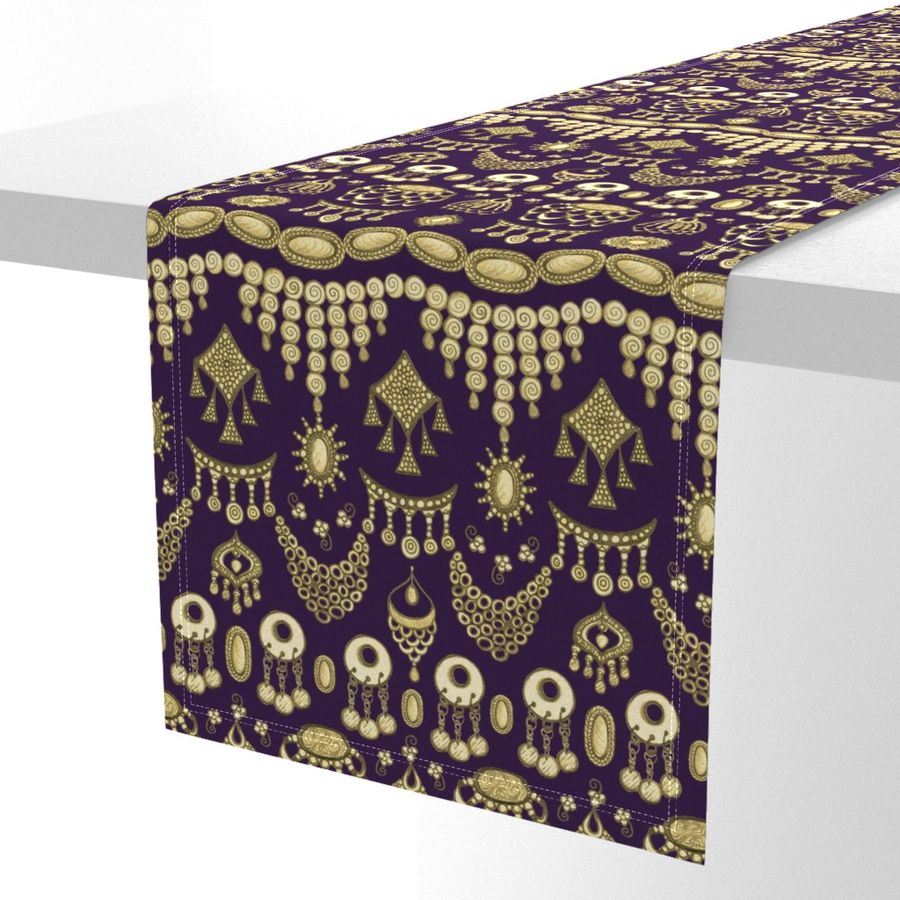 HOME_GOOD_TABLE_RUNNER