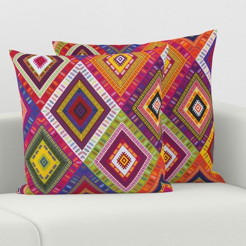 HOME_GOOD_SQUARE_THROW_PILLOW