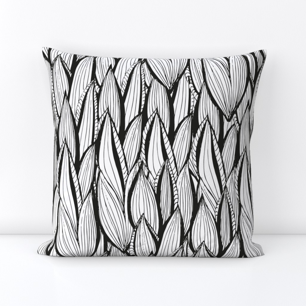 Weaved Black and Whit Kilim Corn Leaves