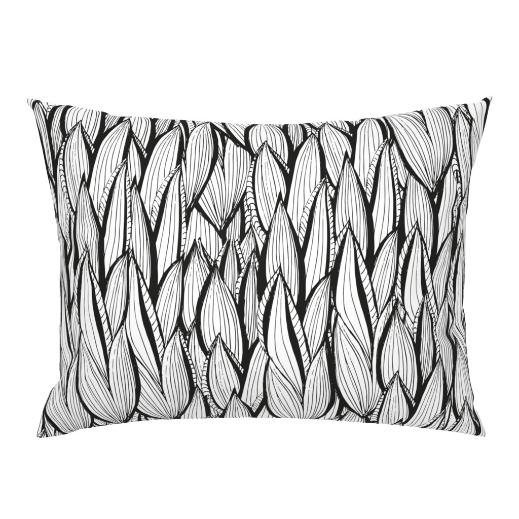 Weaved Black and Whit Kilim Corn Leaves