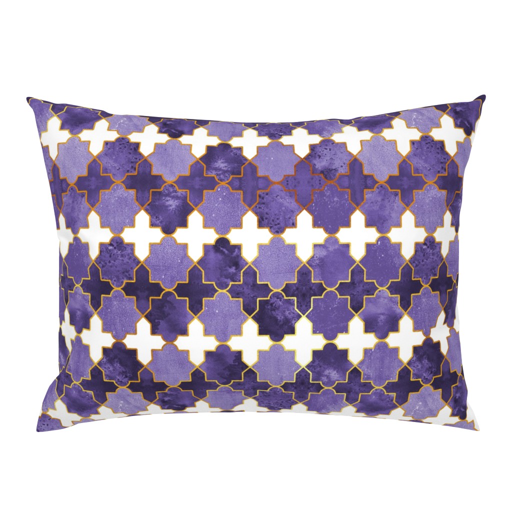 Normal scale // Moroccan tiles inspiration // ultraviolet purple golden lines