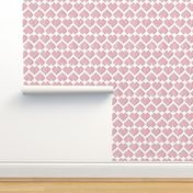 Small scale // "Kilim" my heart // pastel pink hearts