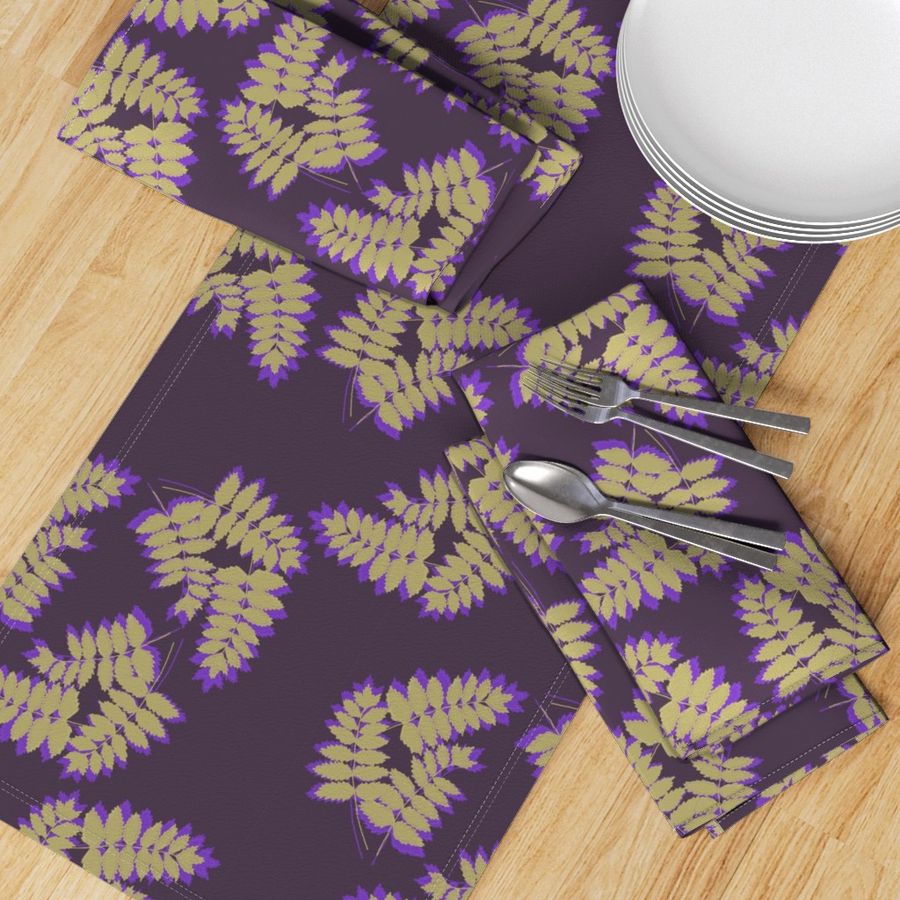 HOME_GOOD_TABLE_RUNNER