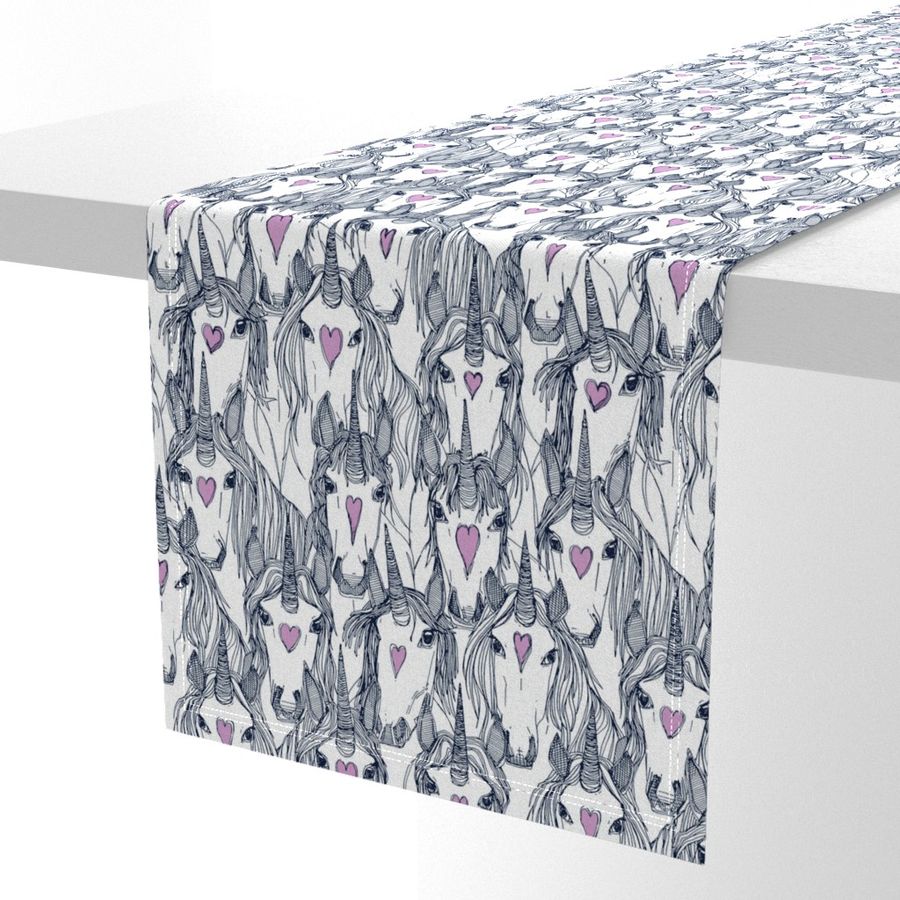 HOME_GOOD_TABLE_RUNNER